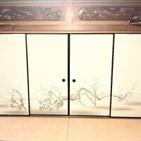 画像1668：芝山町N様邸より、縦額入り障子の張替えのご依頼がありました。昭和初期の物らしく、作りが細かくすばらしい障子ですね。