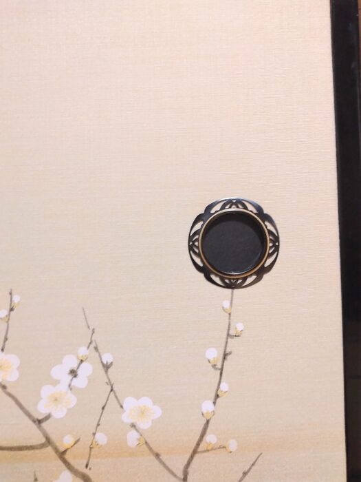 画像1670：芝山町N様邸より、縦額入り障子の張替えのご依頼がありました。昭和初期の物らしく、作りが細かくすばらしい障子ですね。